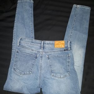 Lucky brand ☘size 26 ava super skinny Jean's